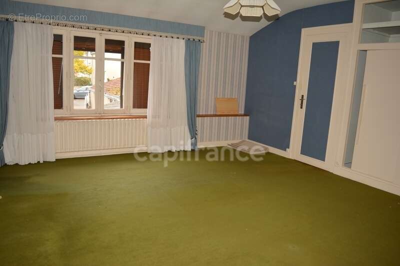 Maison à SANCERGUES