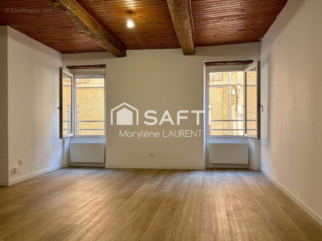 Photo 2 - Appartement à COLLOBRIERES