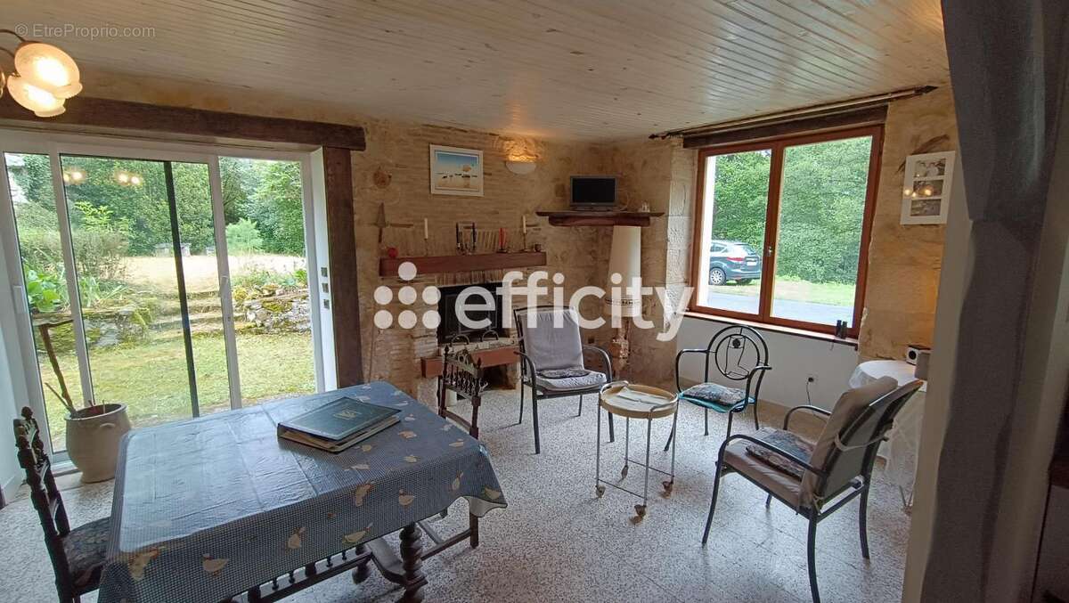 Maison 80 m² à Belabre  - photo 5