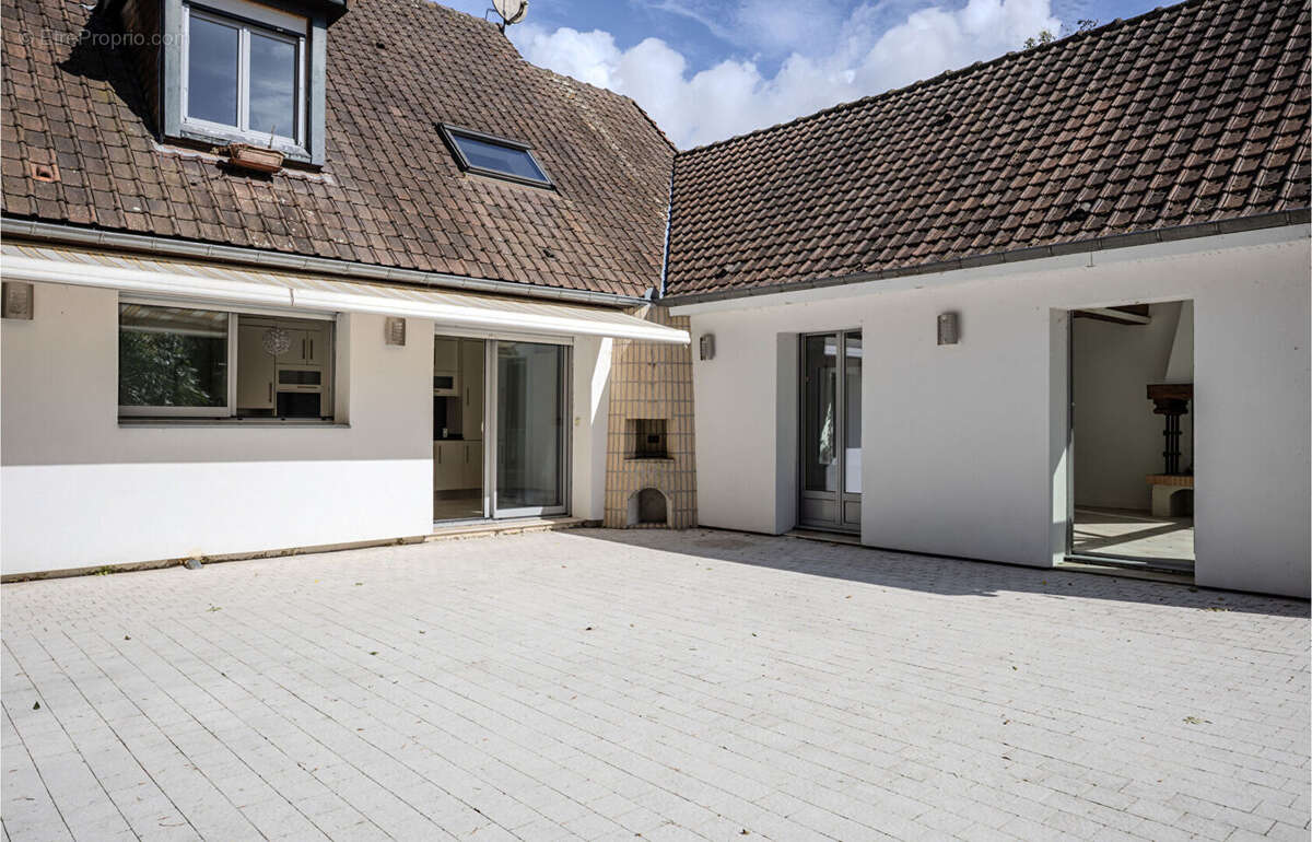 Maison à BRAY-SUR-SOMME