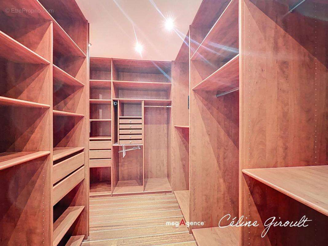 Maison à LE VAL-SAINT-PERE