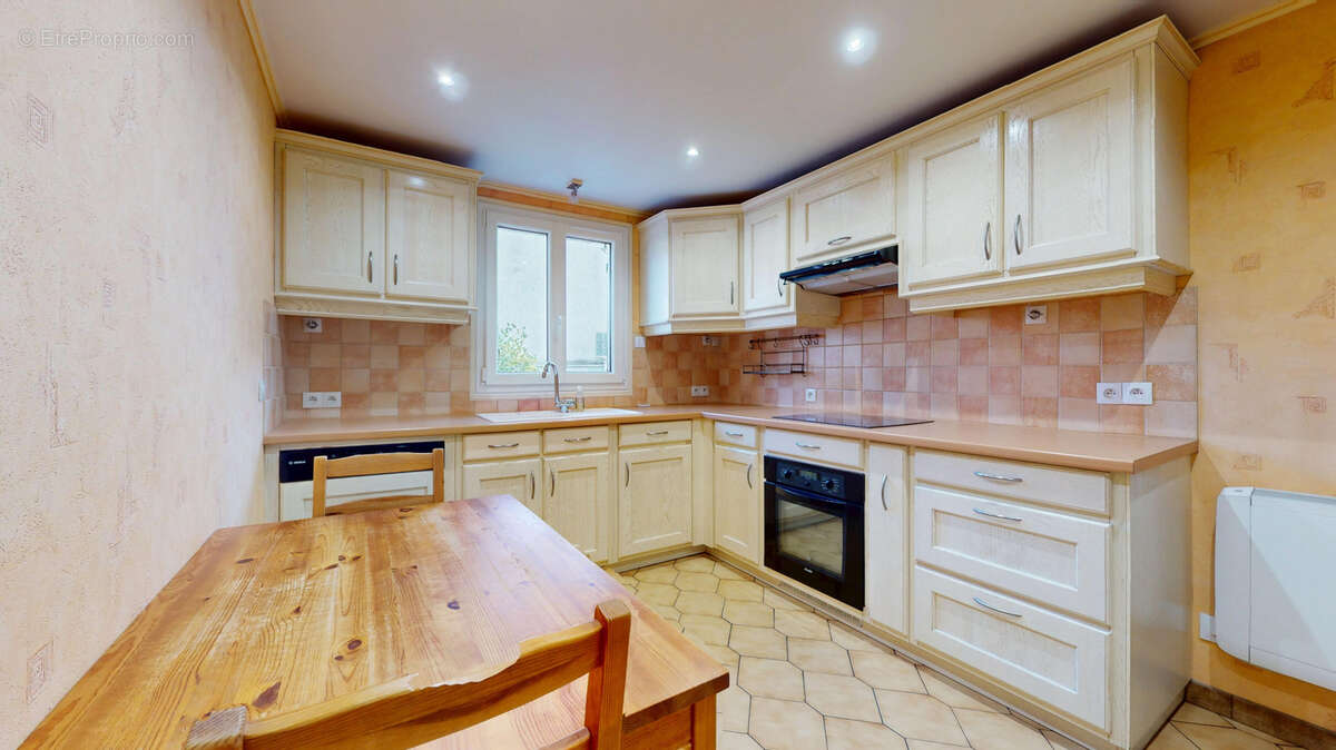 Maison à MONTIGNY-LES-CORMEILLES