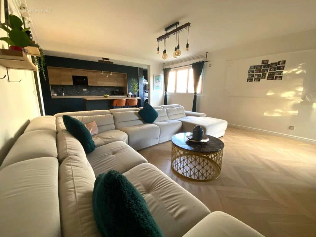 Appartement à VITRY-SUR-SEINE