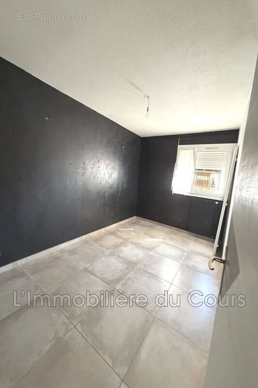 Appartement 97 m² à Martigues  - photo 6
