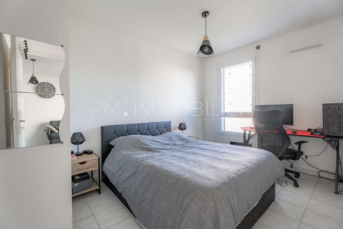 Appartement à MARSEILLE-8E