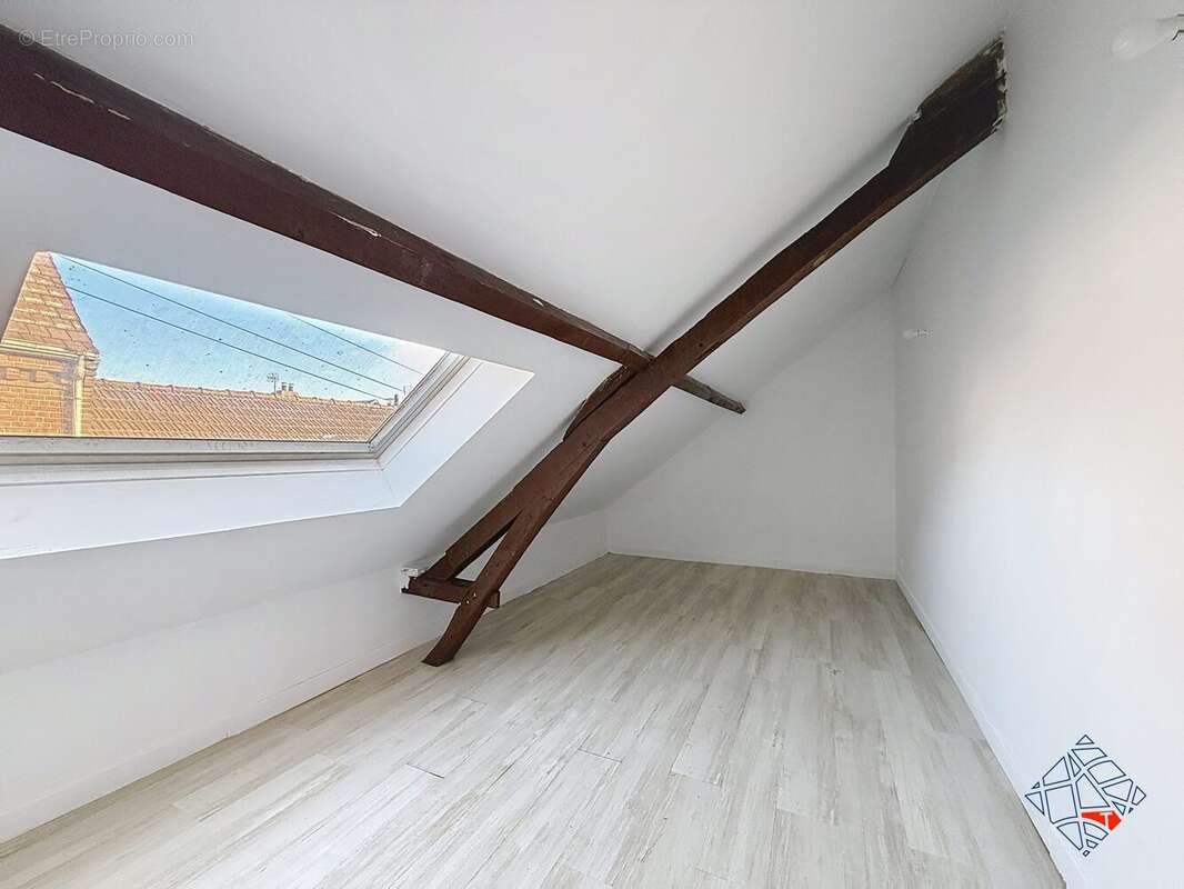 Maison à SAINT-ETIENNE-DU-ROUVRAY