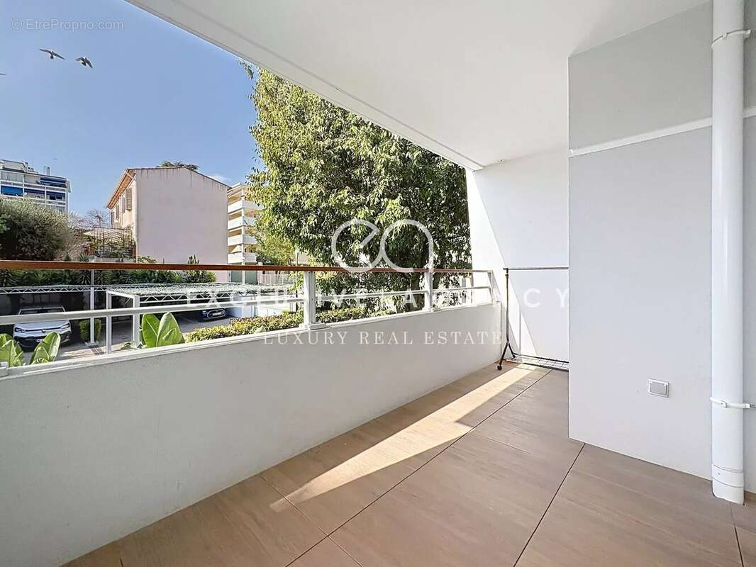Cannes - studio 26m² - terrasse - parking - photo 7