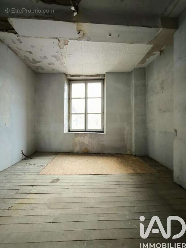 Photo 8 - Appartement à CHARLEVILLE-MEZIERES