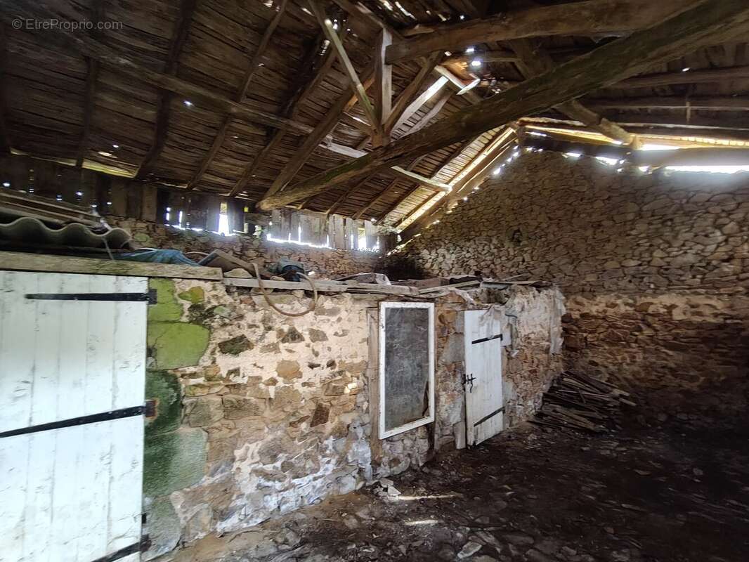 Maison à CHERONNAC