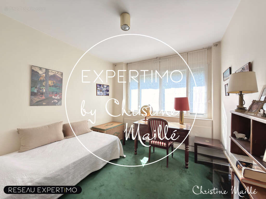 Appartement à VERSAILLES