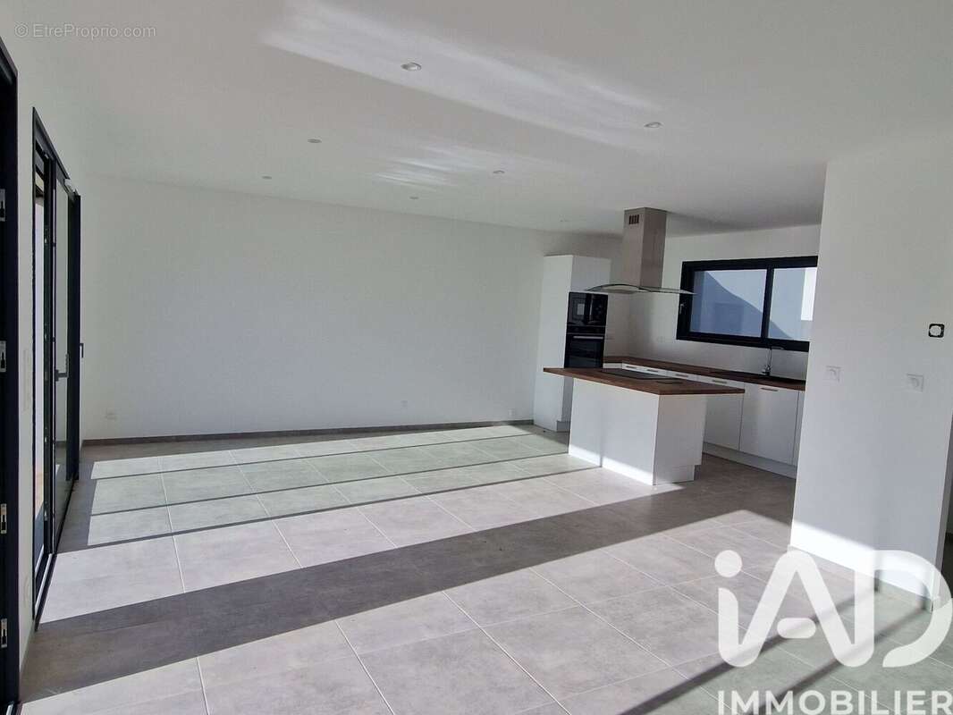 Photo 9 - Maison à BENON