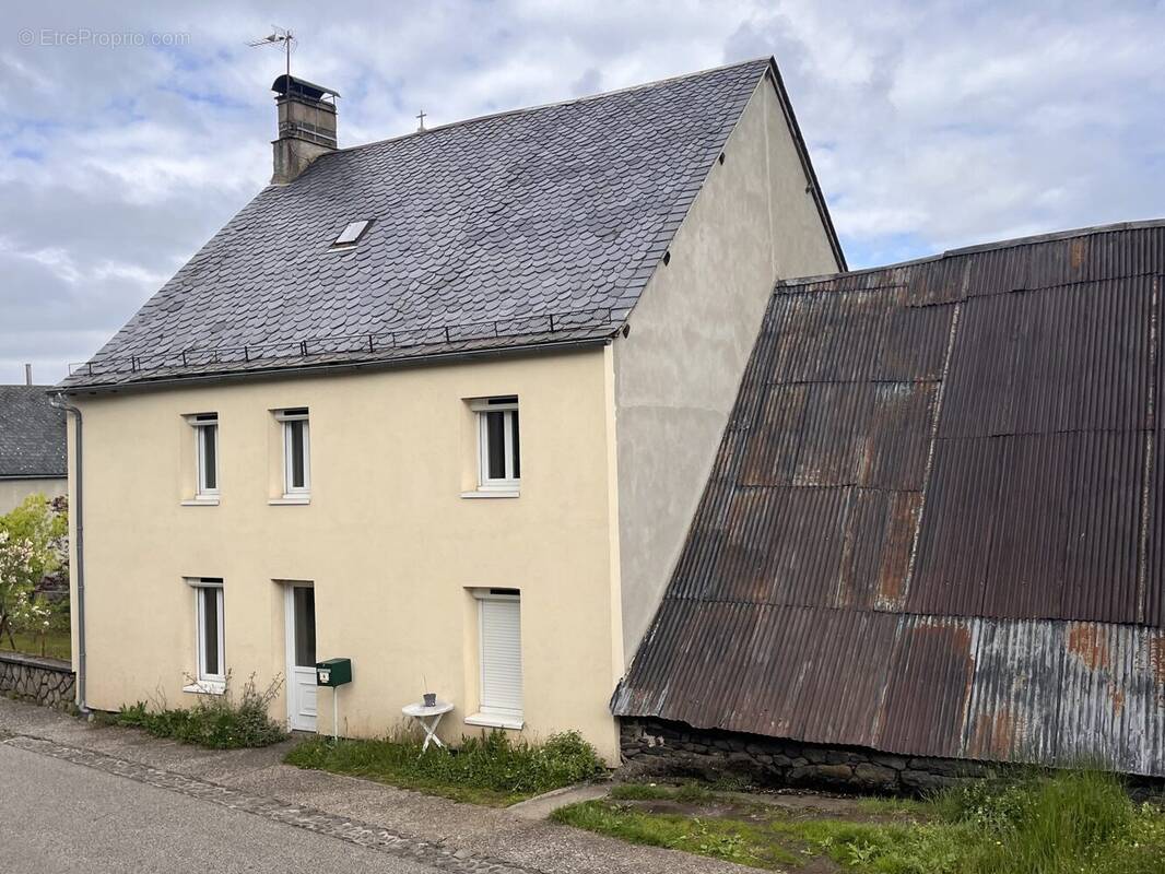 Maison à TRIZAC
