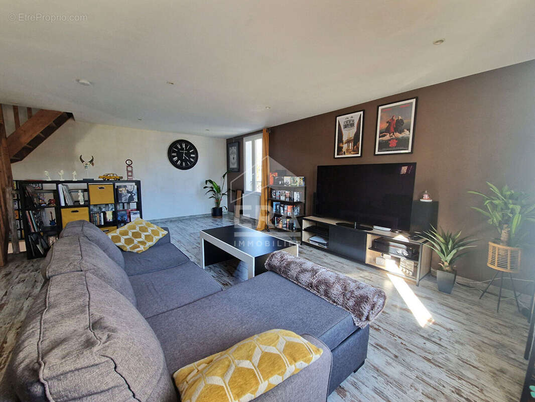 Maison 590m² à Les Bons Enfants - photo 12