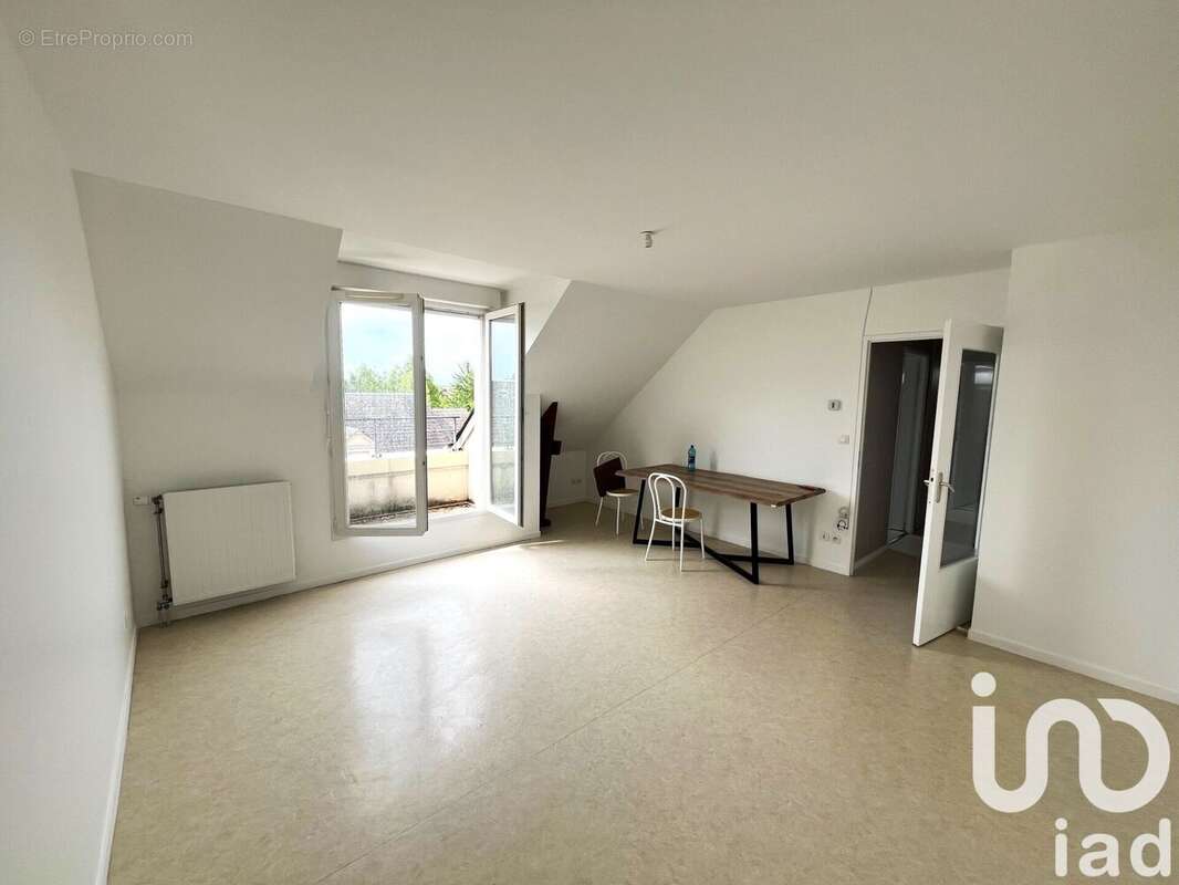 Photo 8 - Appartement à CHECY