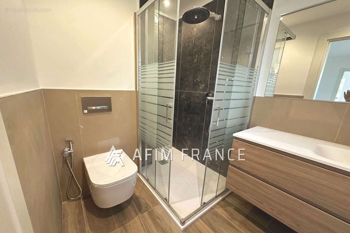 Appartement à ROQUEBRUNE-CAP-MARTIN