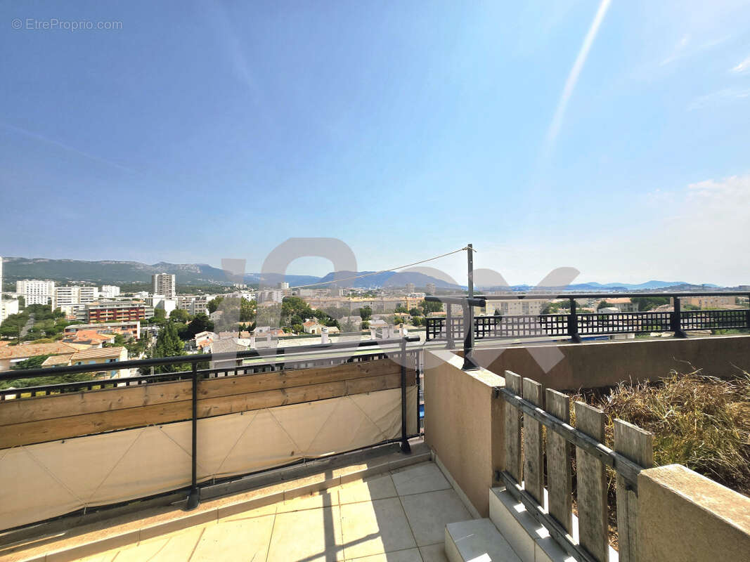 Appartement T2 en toit-terrasse avec jardin privatif   Châteaubanne - photo 12