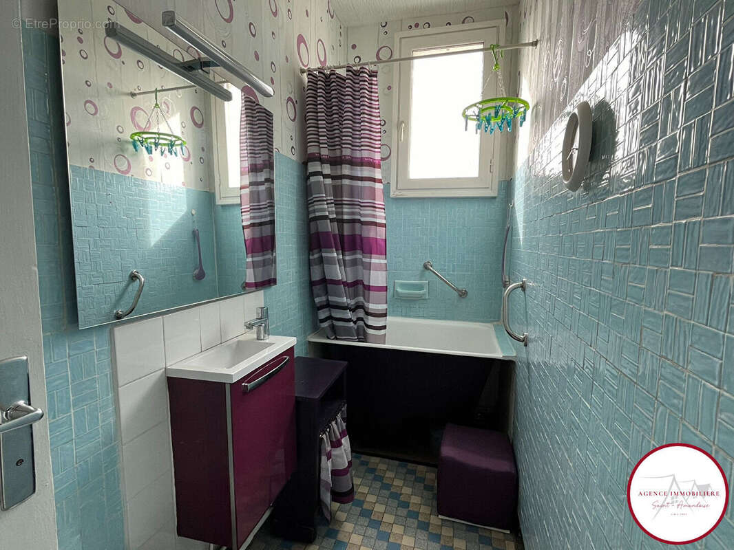 Maison à SAINT-AMAND-MONTROND