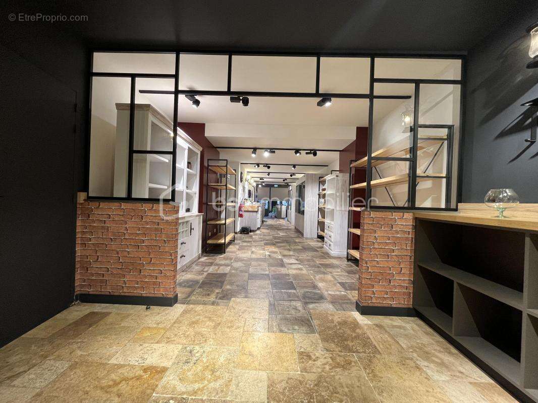 Commerce à PARTHENAY