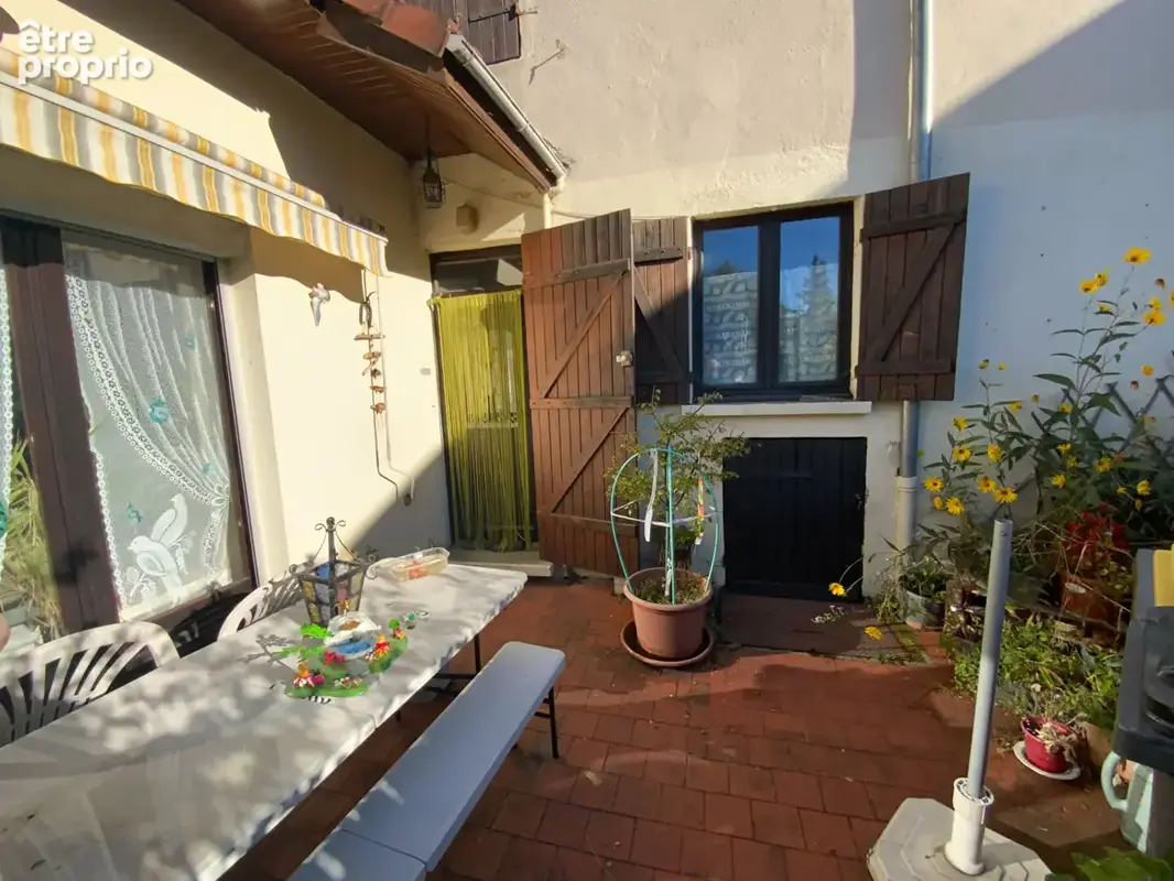 LE CREUSOT proche commodités. Immeuble comprenant deux appartements loués - photo 5