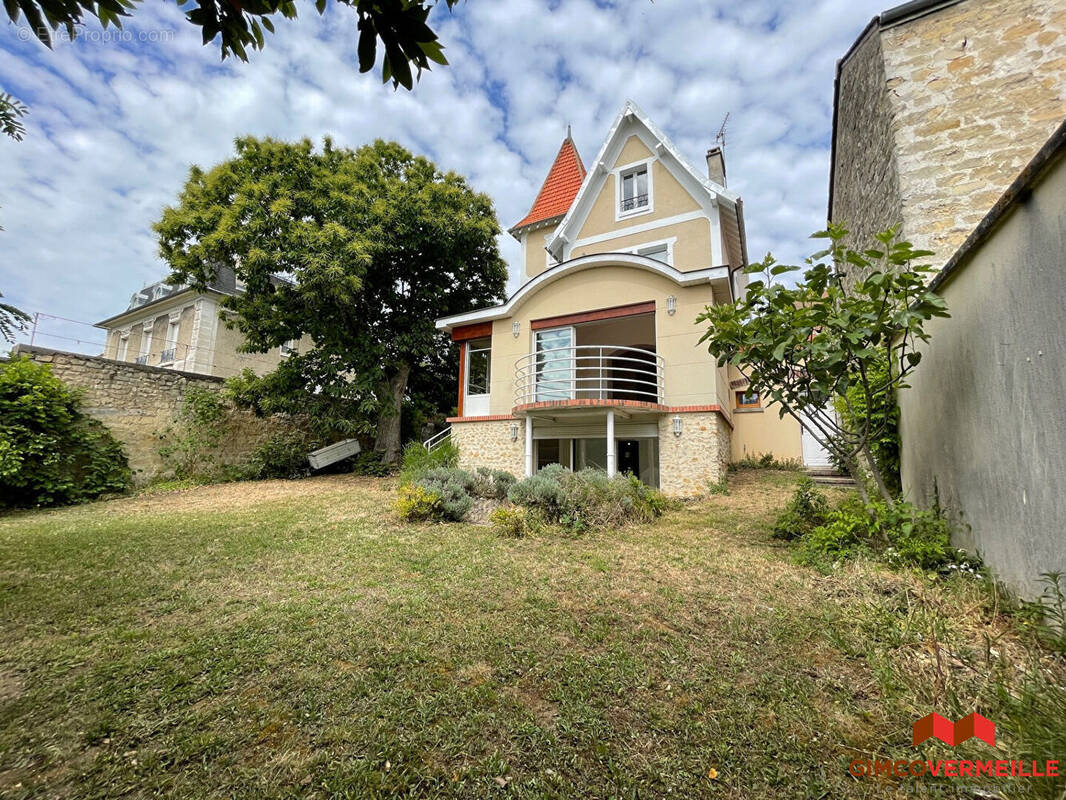 Maison à CARRIERES-SOUS-POISSY