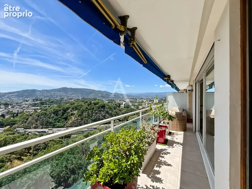 LE CANNET très beau 4 pièces de 83 m² avec terrasse, cave et aperçu mer - photo 10