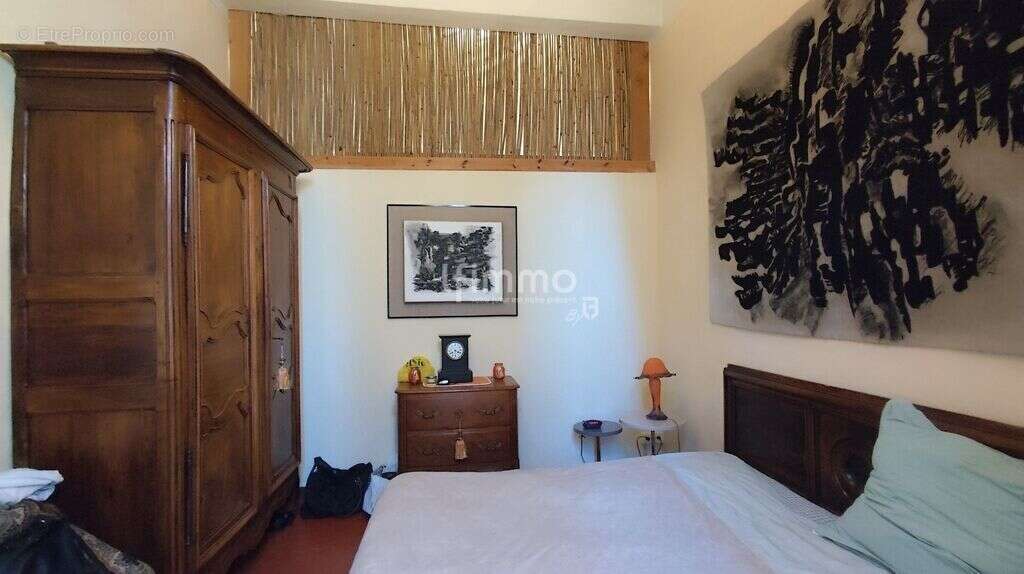 Appartement à PEYRUIS