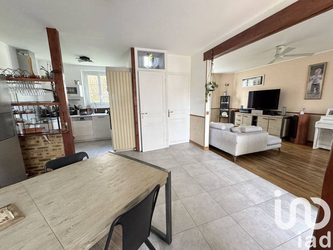 Photo 1 - Maison à RIS-ORANGIS