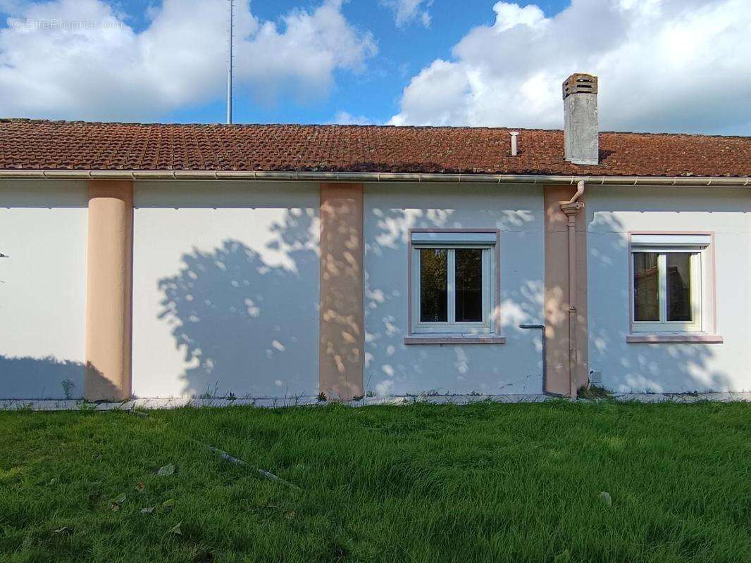 Maison à SAINT-SEURIN-SUR-L'ISLE