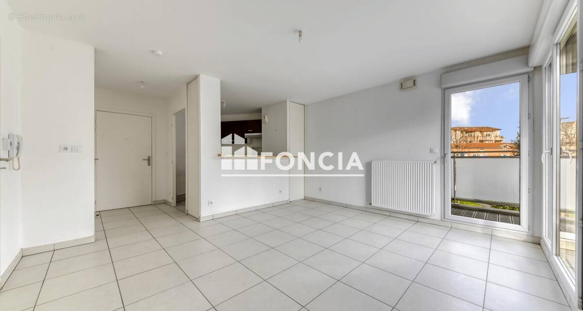 Appartement à TASSIN-LA-DEMI-LUNE