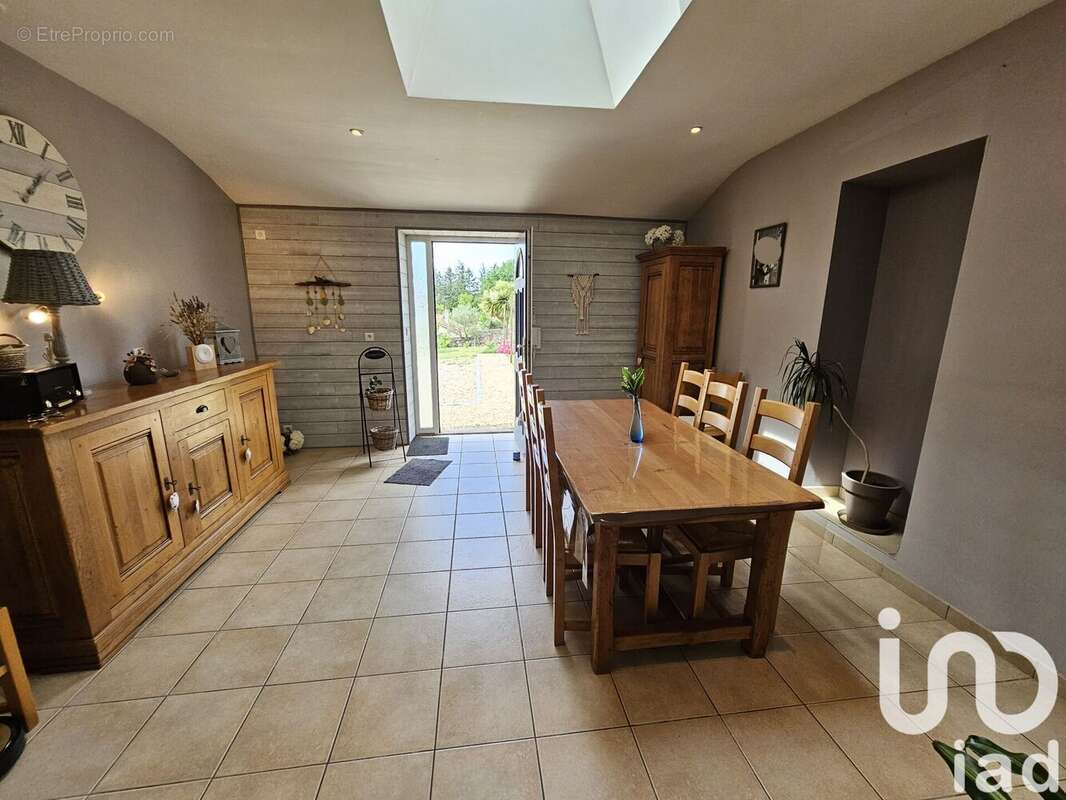 Photo 5 - Maison à ROCHESERVIERE