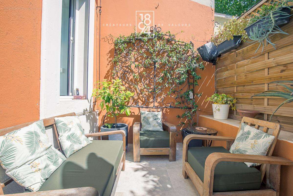 Appartement à MARSEILLE-5E