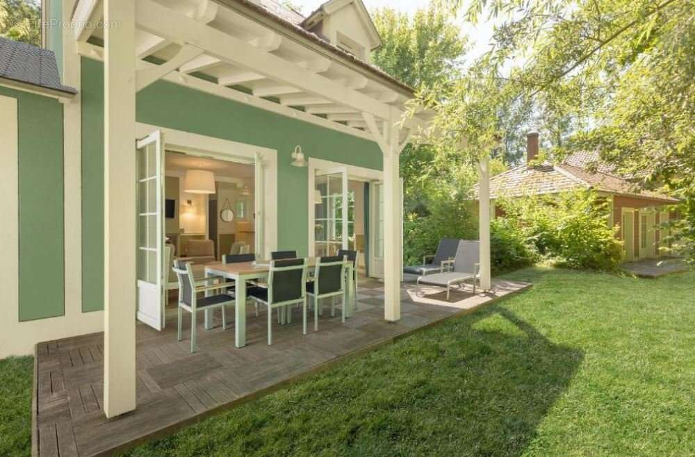 Maison à CHAMOUILLE