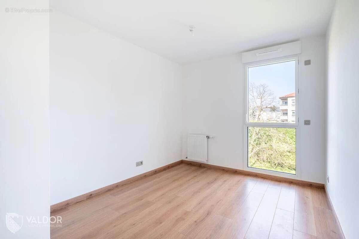 Appartement à ANSE