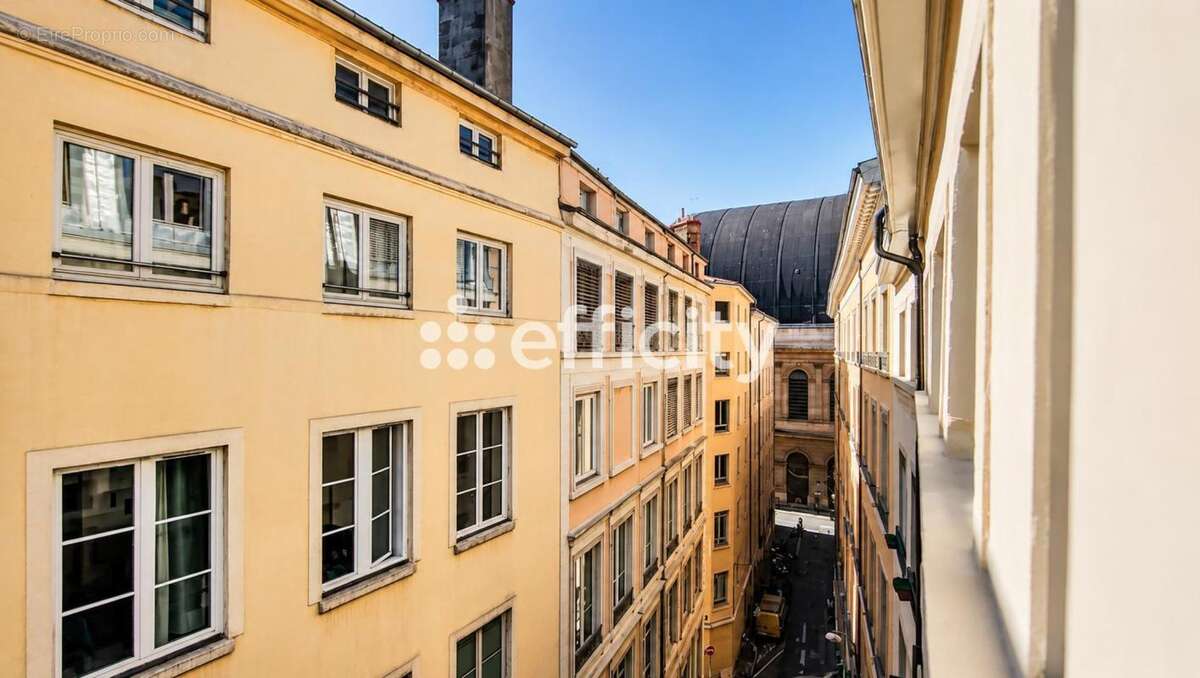 Appartement à LYON-1E
