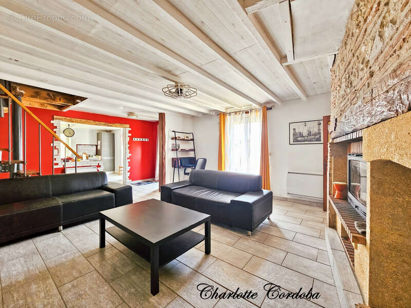 Maison à FEUGAROLLES