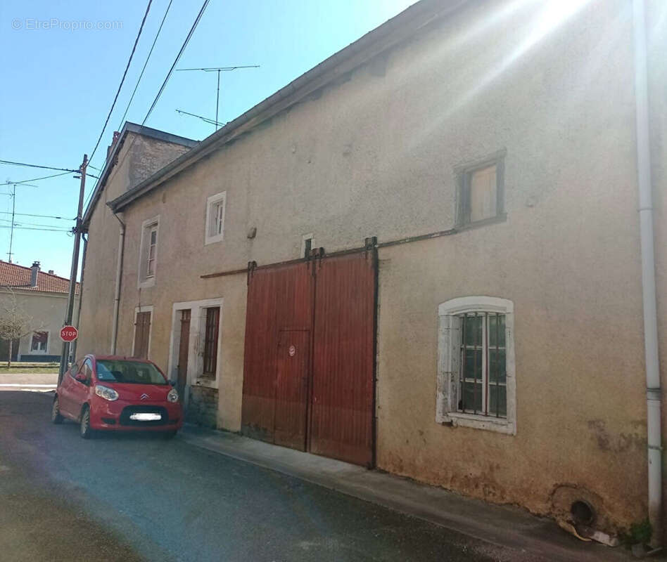 Maison à MAXEY-SUR-VAISE