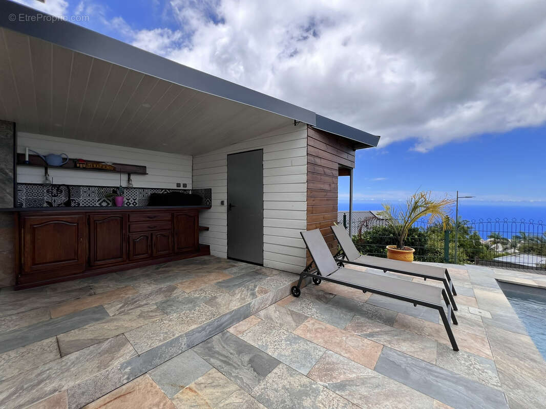 Maison à LES TROIS-BASSINS