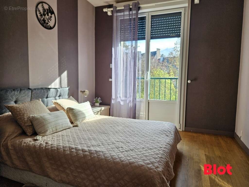 Appartement à FOUGERES