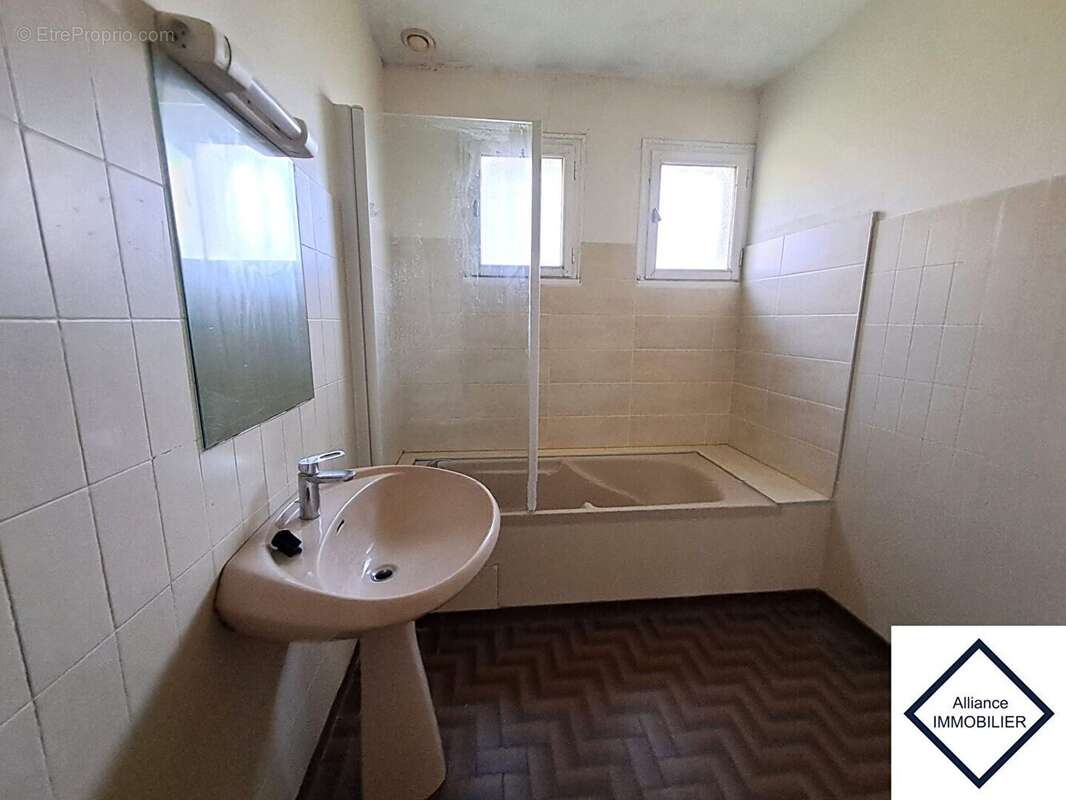 Maison à BOISGERVILLY