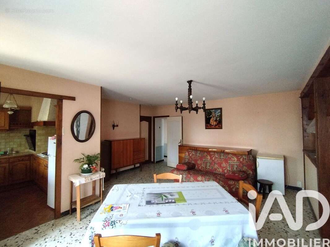 Maison 111 m² à Saint-Firmin-Des-Pres  - photo 5