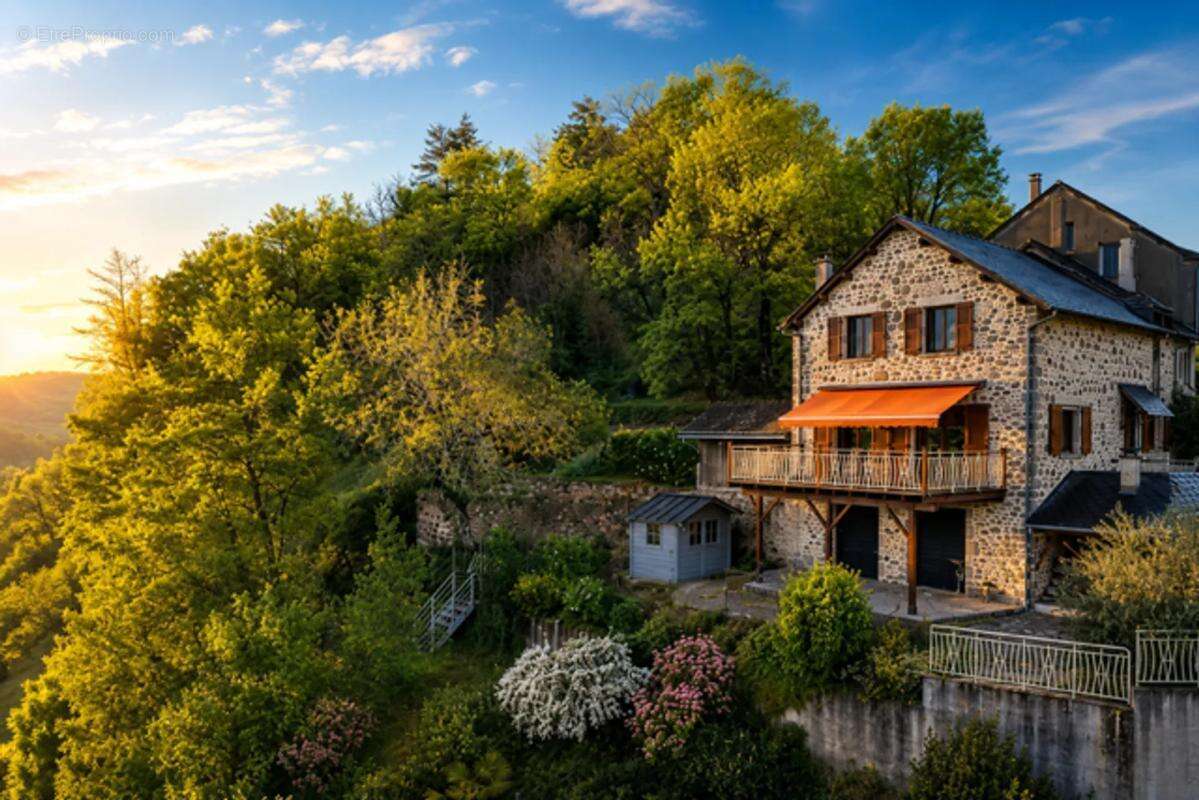 Maison en pierres de 140 m² avec vue panoramique sur Najac - photo 17