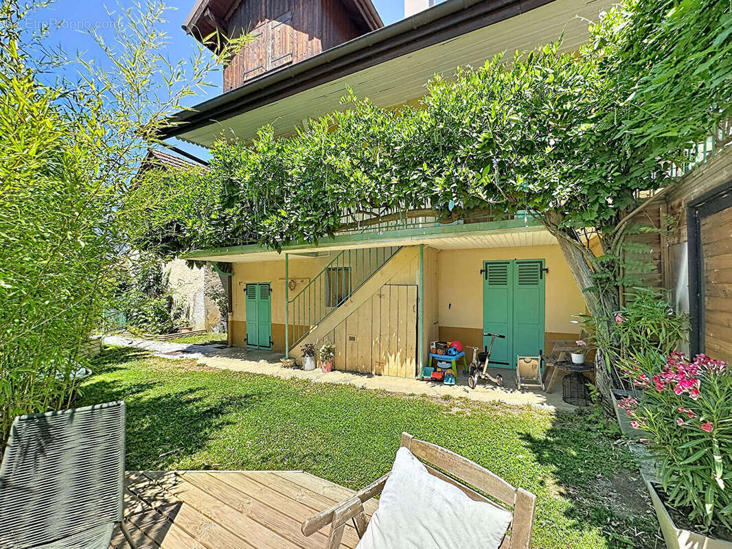 Maison à MENTHON-SAINT-BERNARD