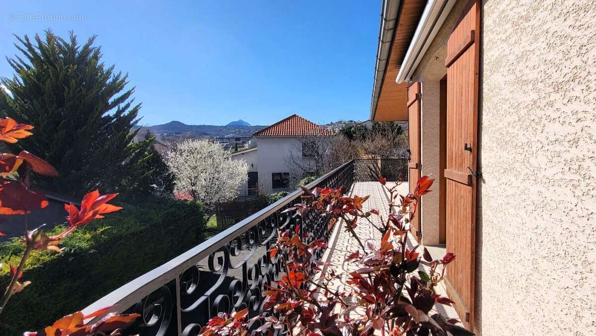 Maison à CLERMONT-FERRAND