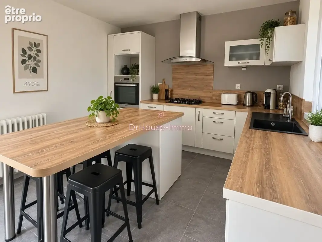 Maison 6 pièces 146 m² à vendre à Saint-Sauveur (86100) - photo 5