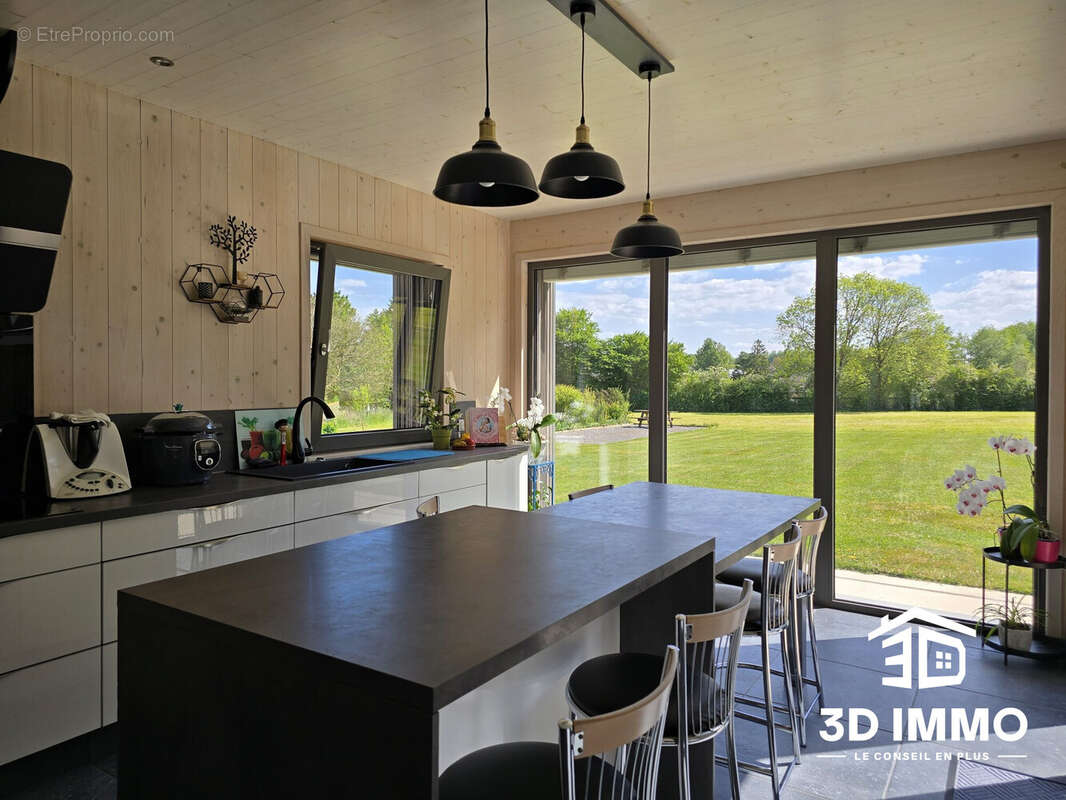 Maison à SARS-POTERIES