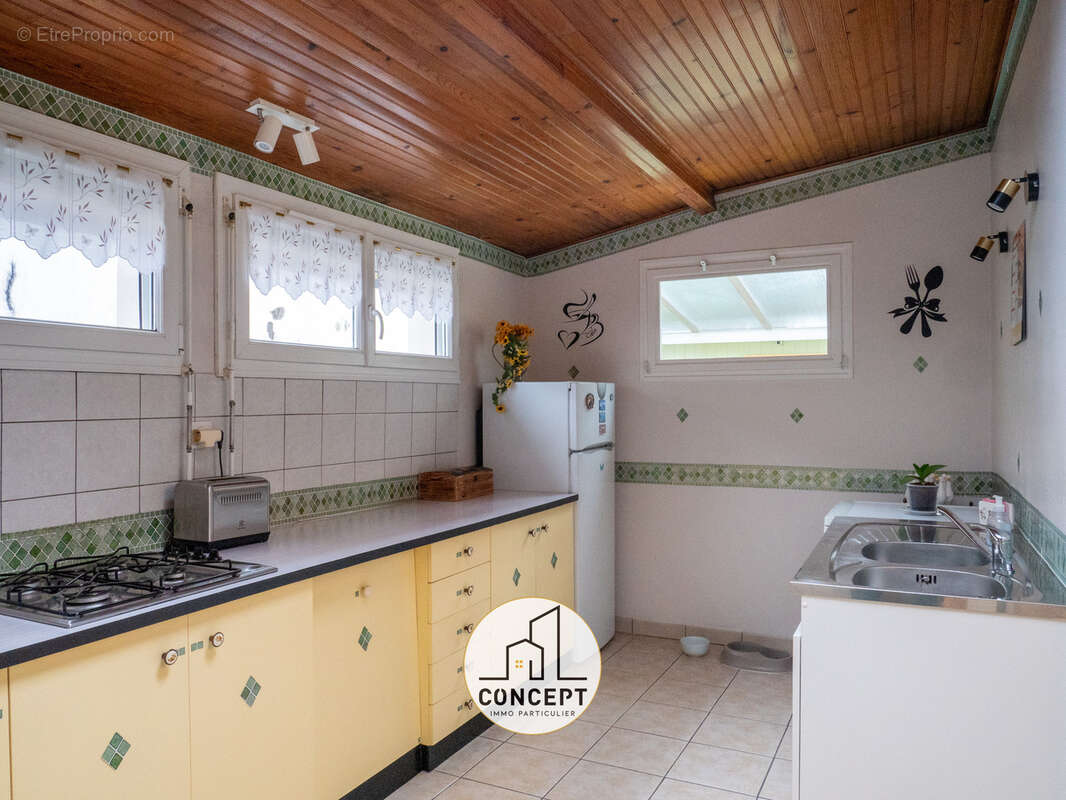 Maison à SAINT-MARTIN-DES-CHAMPS