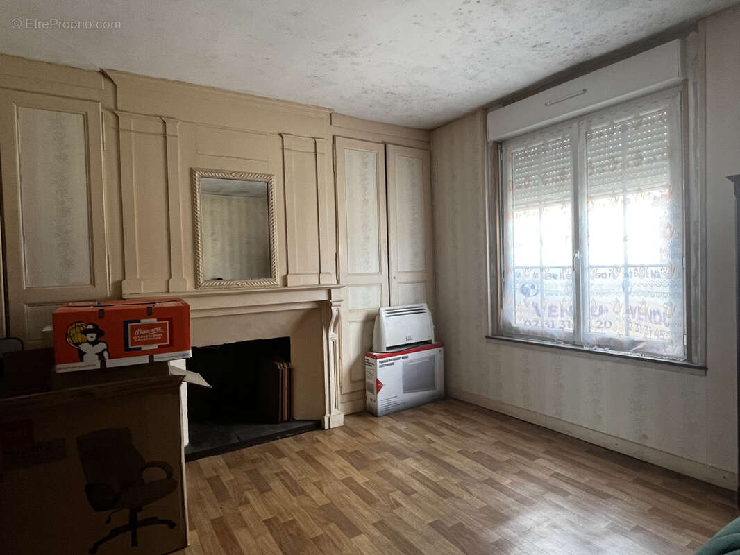 Maison à MONNAI