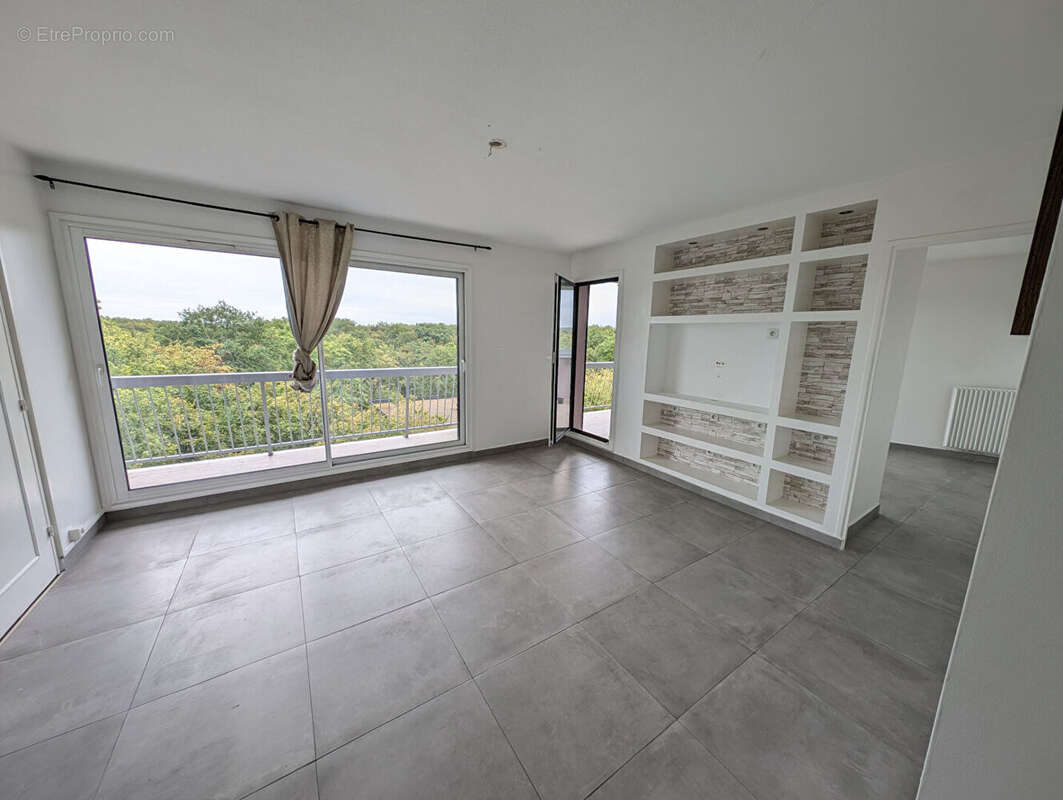 Appartement à TREMBLAY-EN-FRANCE