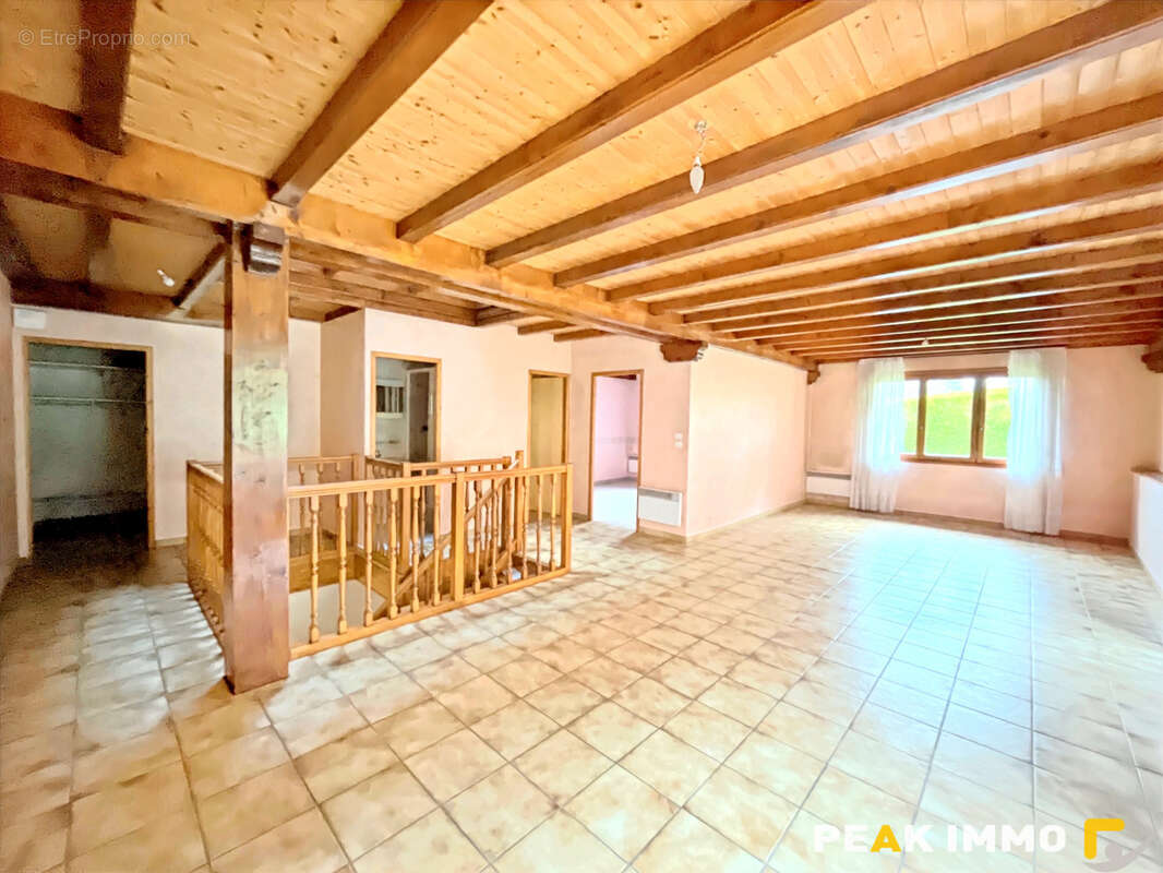Maison de village - 185 m2 - Magland - photo 3