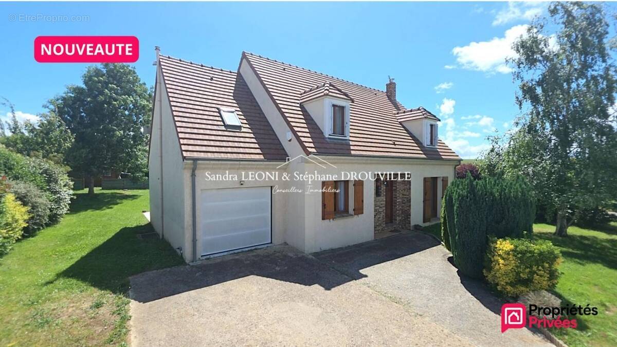 Maison à EPERNON